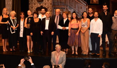 Duayen Oyuncu Suna Keskin, 60. Sanat Yılını Tiyatrokare’nin Düzenlediği Organizasyonla Kutladı Duayen Oyuncu Suna Keskin, 60. Sanat Yılını Tiyatrokare’nin Düzenlediği Organizasyonla Kutladı