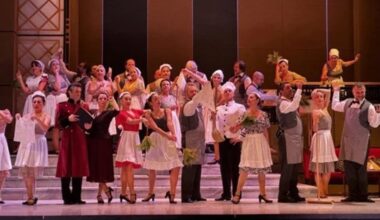 Cemal Reşit Rey tarafından bestelenen operet Cemal Reşit Rey tarafından bestelenen operet