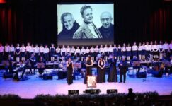 Büyük Türk şairi Nâzım Hikmet şiirlerle, şarkılarla ve danslarla anıldı