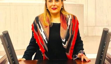 O, İçimizdeki Kıracı Yeşerten Kadındı: “Nisa Serezli” O, İçimizdeki Kıracı Yeşerten Kadındı: “Nisa Serezli”