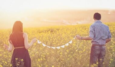 ŞU AN SEKİZ YILLIK EVLİYİZ ŞU AN SEKİZ YILLIK EVLİYİZ