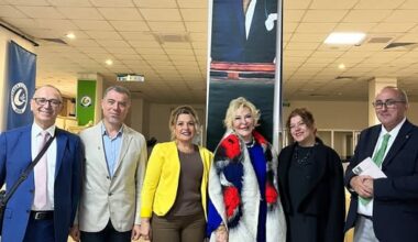 YEŞİL KRAVAT YEŞİL KRAVAT