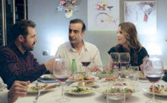 Özkan Çelik’in yönettiği ‘Perde’,