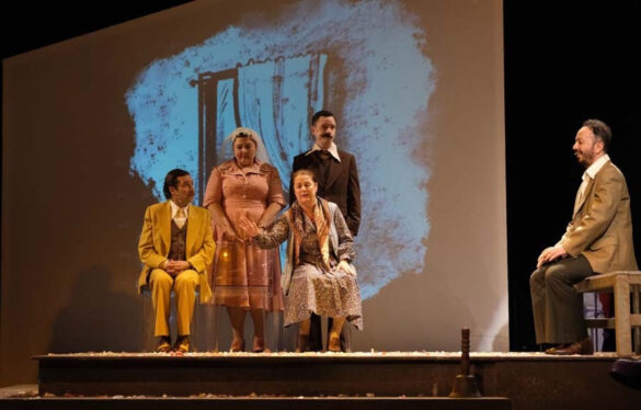 “Rumuz Goncagül” Kasım Ayında Yeniden Sahnede…