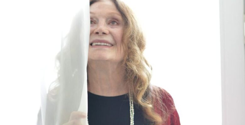 Yıldız Kenter’e… Yıldız Kenter’e…