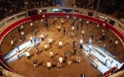 Sabancı Müzesi kapılarını feminist sanatçı Suzanne Lacy’e açtı: