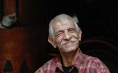 BENİM BABAM 85 YAŞINDA