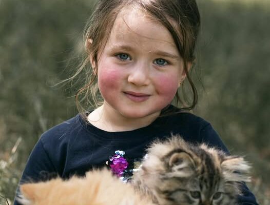 ÇOCUKLAR TOPLUMU DEĞİŞTİREBİLİR Mİ? ÇOCUKLAR TOPLUMU DEĞİŞTİREBİLİR Mİ?