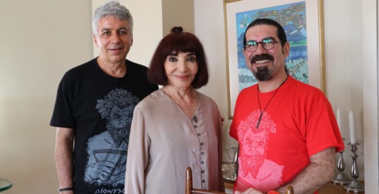 Gözlerinden Yıldızlar Akıyordu: “Gülriz Sururi”