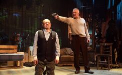 İBB Şehir Tiyatroları “Geçmişin Gölgesi” Oyunuyla Ataşehir’de