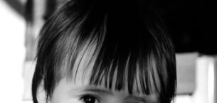 ANNE, AĞLAYABİLİR MİYİM?