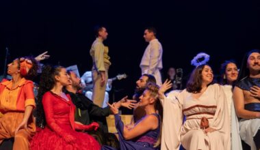 Nilüfer Belediyesi Kent Tiyatrosu “Lüküs Hayat” Nilüfer Belediyesi Kent Tiyatrosu “Lüküs Hayat”