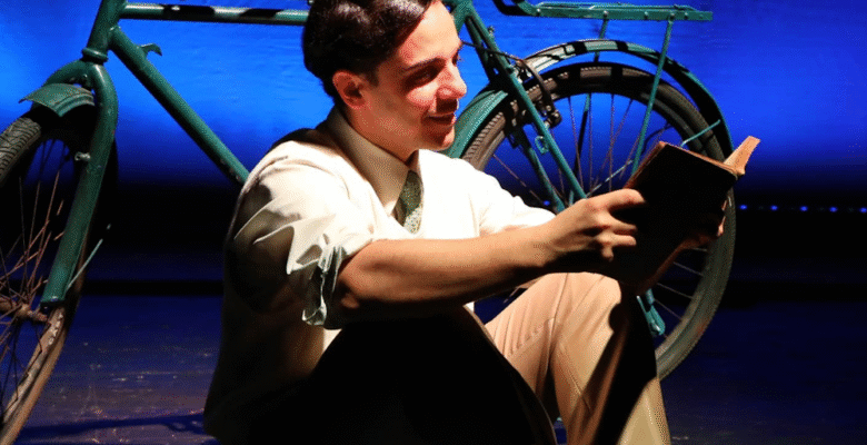 İBB Şehir Tiyatroları – Maviydi Bisikletim İBB Şehir Tiyatroları – Maviydi Bisikletim