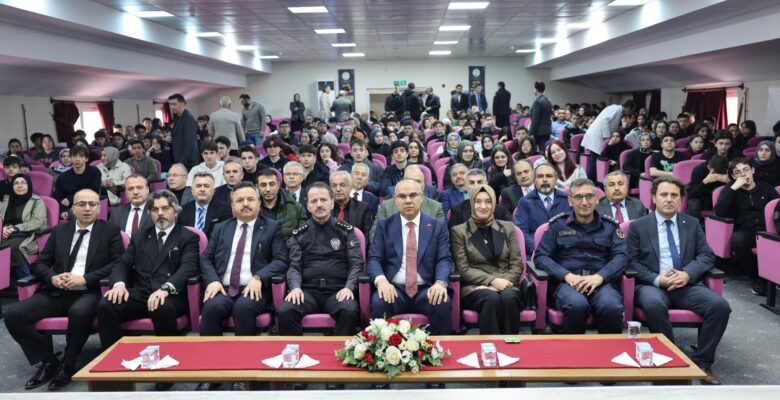 Bedri Baykam’ın yeni sergisi