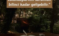 SAVAŞÇI KİTABINI OKURKEN