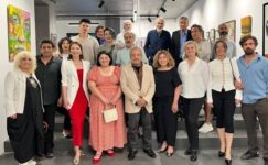 ‘Yeniden: Babanı Anlat’ sergisi Artopia Sanat Galerisi’nde açıldı ‘Yeniden: Babanı Anlat’ sergisi Artopia Sanat Galerisi’nde açıldı