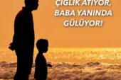 ÇOCUK DEHŞET İÇİNDE ÇIĞLIK ATIYOR, BABA YANINDA GÜLÜYOR