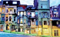 Ali Öz, 10 yılda 50 bin kareyle Tarlabaşı’nı belgeledi: