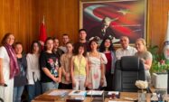 Yıldızlar Altında Tiyatro Zamanı: Yıldızlar Altında Tiyatro Zamanı: