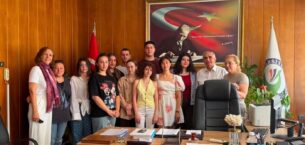 Yıldızlar Altında Tiyatro Zamanı: