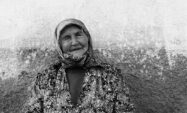 EVRENİN DİLİNİ ÖĞRENMİŞ BİLGE YAŞLILARIMIZ EVRENİN DİLİNİ ÖĞRENMİŞ BİLGE YAŞLILARIMIZ