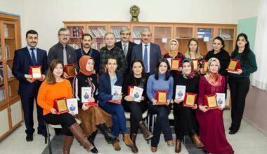 ÖĞRETMENLERİN GERÇEKLEŞTİRDİĞİ BİR PROJE ÖĞRETMENLERİN GERÇEKLEŞTİRDİĞİ BİR PROJE